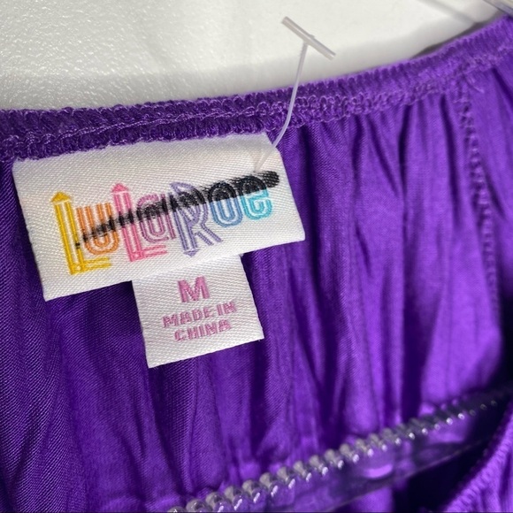 New Debra Top Lularoe - Picture 6 of 8